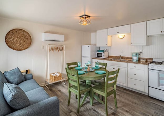 Cottage Queen Studio